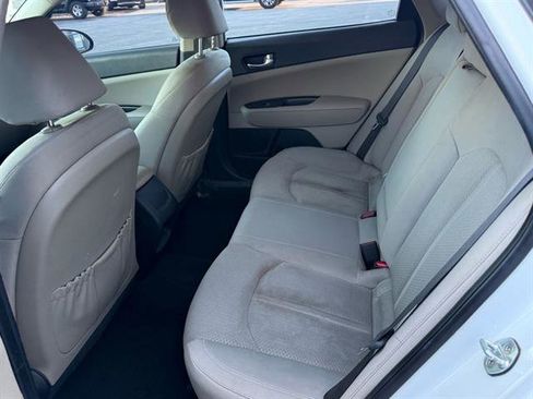 Used 2016 Kia Optima LX image 8