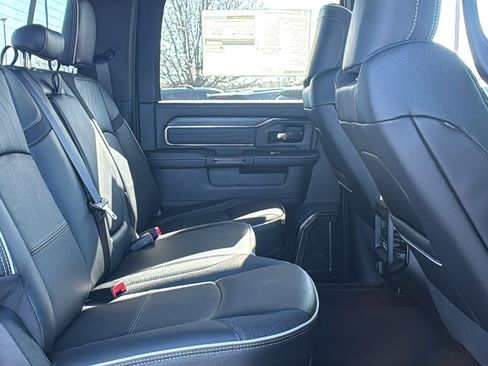 New 2026 RAM 2500 Limited AWD/4WD image 16