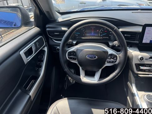Used 2022 Ford Explorer XLT w/ Equipment Group 202A AWD/4WD image 15