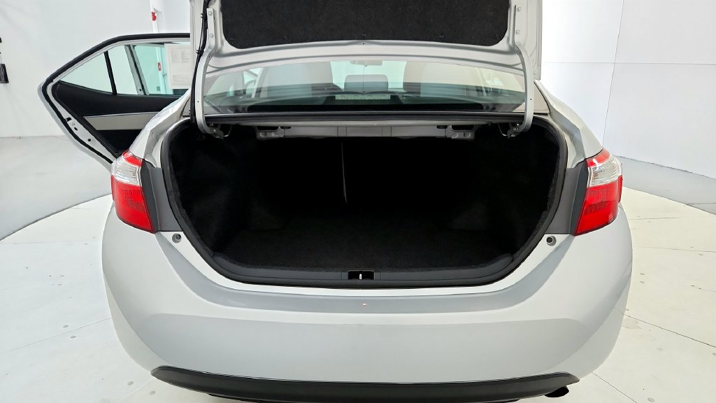 Used 2016 Toyota Corolla LE FWD image 20
