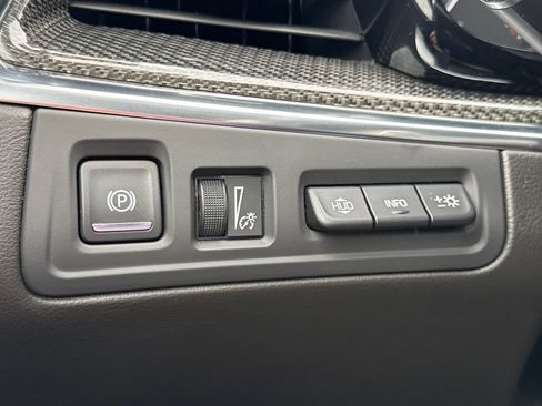 Certified 2023 Cadillac XT5 Sportv w/ Technology Package AWD/4WD image 31