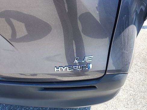 Used 2021 Toyota Sienna LE FWD image 17