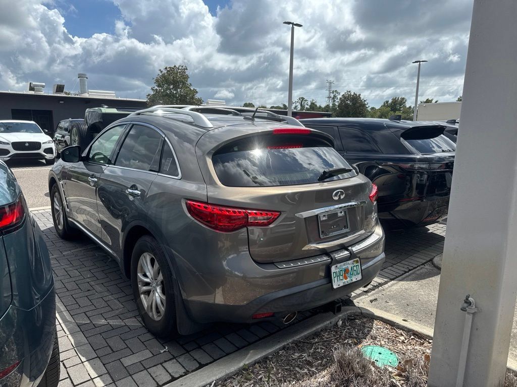 Used 2015 INFINITI QX70 2WD w/ Premium Package image 4
