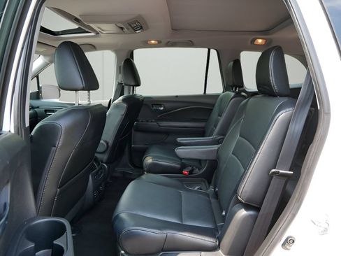 Used 2016 Honda Pilot Elite image 10