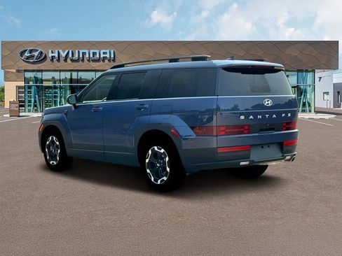 Used 2025 Hyundai Santa Fe SEL FWD image 5