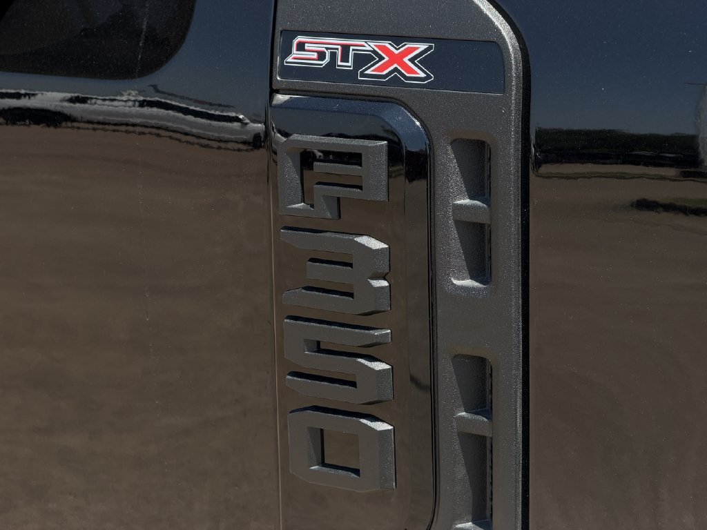 Used 2025 Ford F350 XL w/ STX Appearance Package AWD/4WD image 12