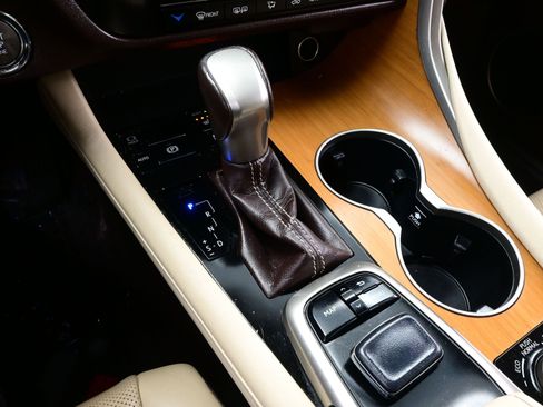 Used 2017 Lexus RX 350 AWD image 23