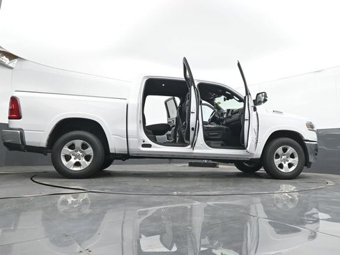 Used 2025 RAM 1500 Big Horn AWD/4WD image 79