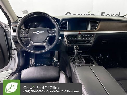 Used 2015 Hyundai Genesis 5.0 image 27