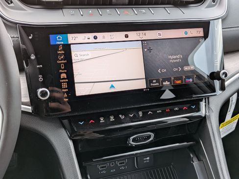 New 2026 Jeep Grand Cherokee Limited image 12