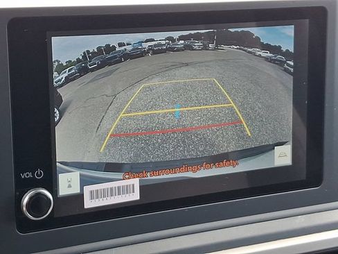 Used 2024 Toyota Tacoma SR AWD/4WD image 12