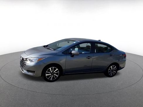 Used 2025 Nissan Versa SV image 8