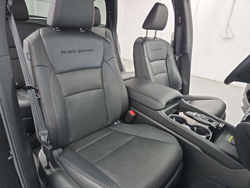 Certified 2024 Honda Passport Black Edition image 10