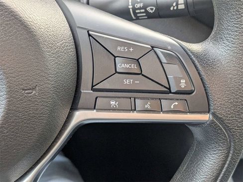 Used 2024 Nissan Sentra SV image 27