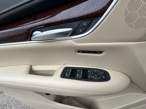 Used 2019 Cadillac XT5 Luxury image 24