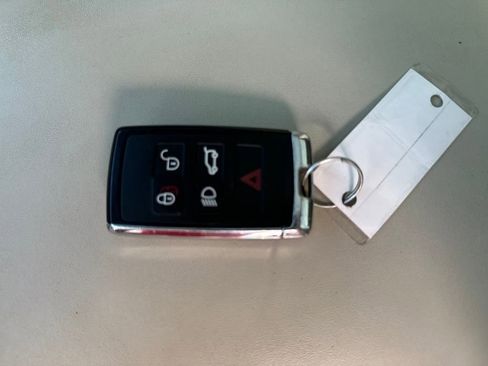 Used 2019 Land Rover Range Rover Sport HSE Dynamic image 37