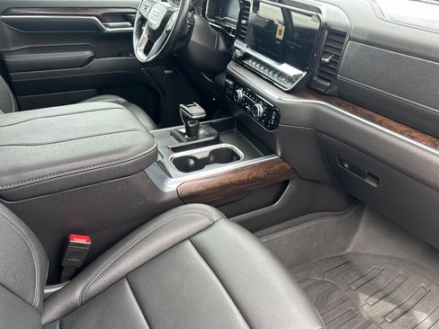 Used 2024 GMC Sierra 1500 SLT w/ SLT Premium Plus Package image 14