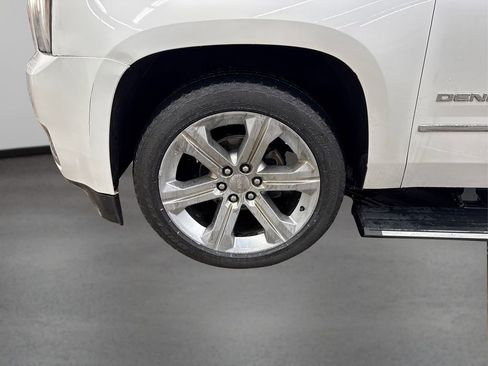 Used 2016 GMC Yukon Denali w/ Open Road Package image 11