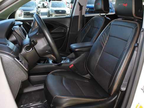 Used 2023 GMC Terrain AT4 AWD/4WD image 16