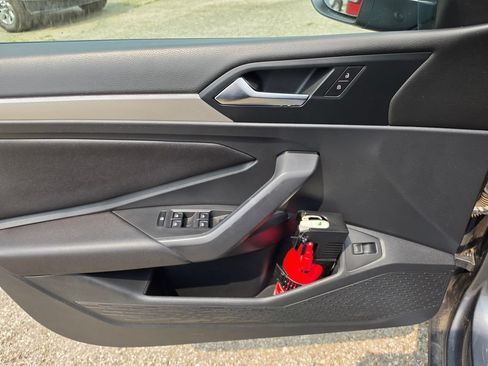 Used 2019 Volkswagen Jetta S FWD image 5