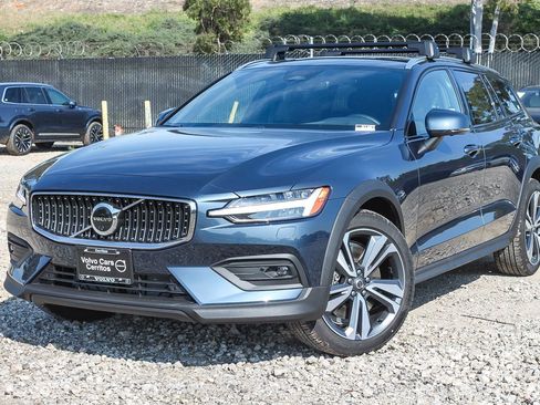 New 2026 Volvo V60 B5 Cross Country Plus w/ Climate Package image 1