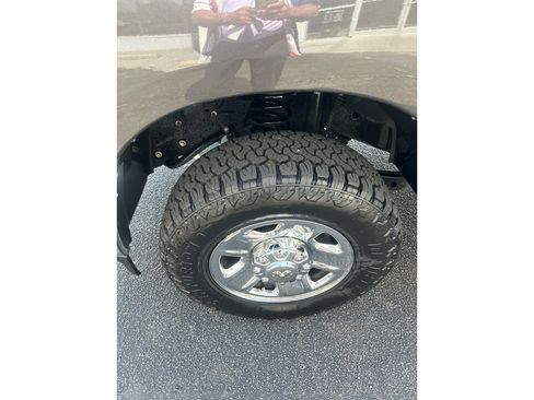 Used 2024 RAM 2500 Tradesman w/ Towing Technology Group AWD/4WD image 5