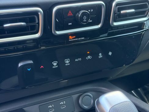 New 2026 Nissan Sentra SV FWD image 19