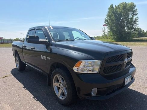 Used 2018 RAM 1500 Express w/ Express Value Package AWD/4WD image 8
