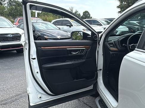Used 2018 Honda CR-V Touring image 15