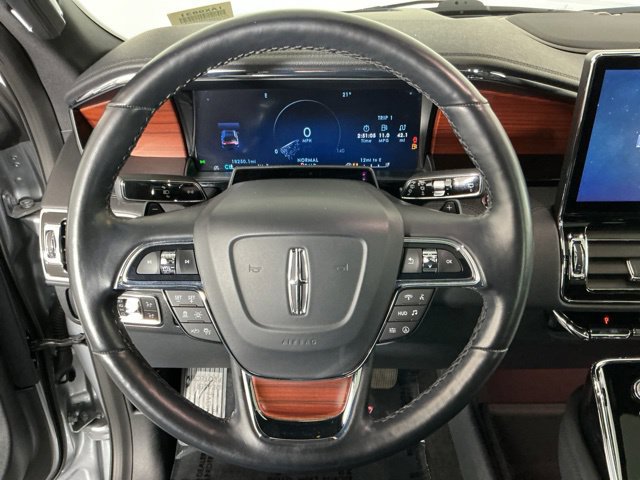 Used 2023 Lincoln Navigator L Reserve w/ Equipment Group 201A AWD/4WD image 18
