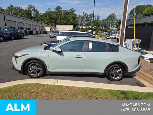 Used 2025 Kia K4 FWD image 3