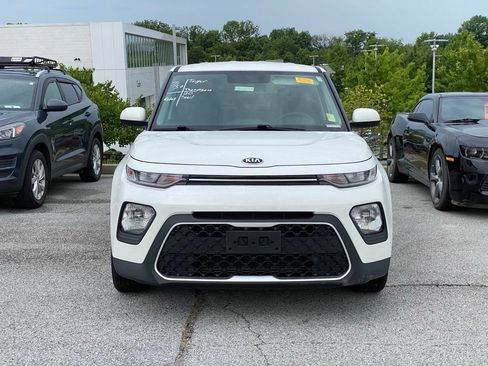 Used 2020 Kia Soul LX FWD image 2
