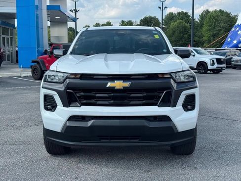 Used 2024 Chevrolet Colorado LT w/ LT Convenience Package RWD image 8
