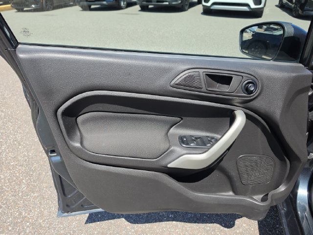 Used 2011 Ford Fiesta SE w/ 201A Rapid Spec Order Code FWD image 16
