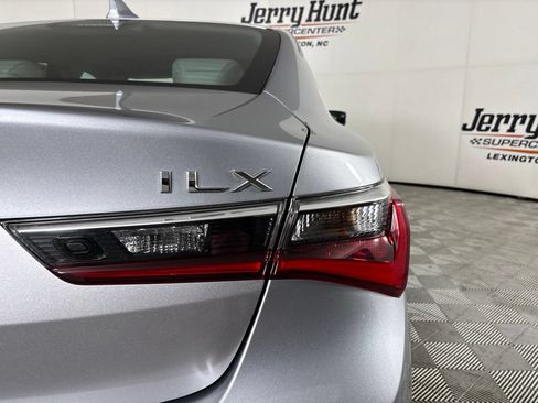 Used 2022 Acura ILX w/ Premium Package FWD image 36