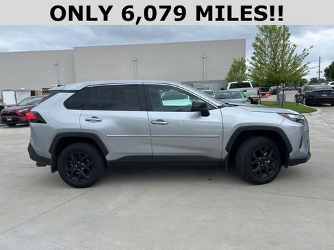 Used 2025 Toyota RAV4 LE image 2