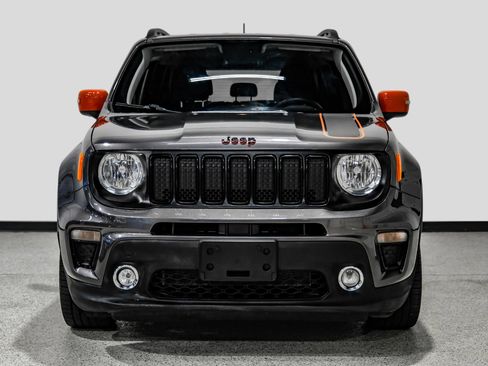 Used 2020 Jeep Renegade Latitude image 3