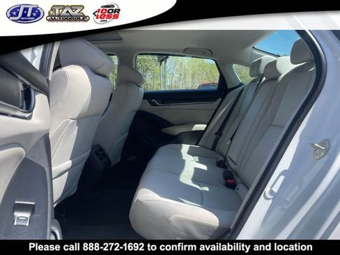 Used 2020 Honda Accord EX image 11