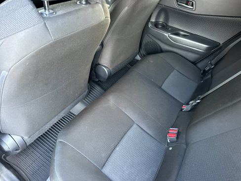 Used 2019 Toyota C-HR LE FWD image 12