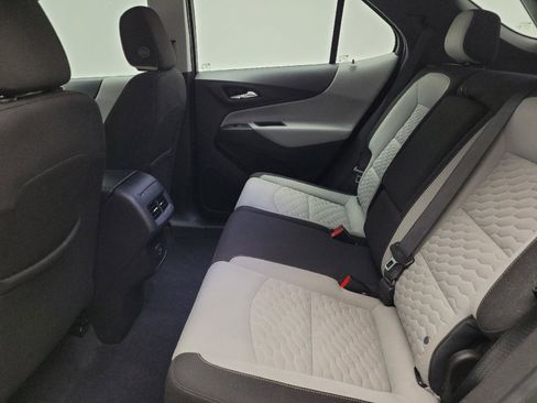 Used 2021 Chevrolet Equinox LS AWD/4WD image 18