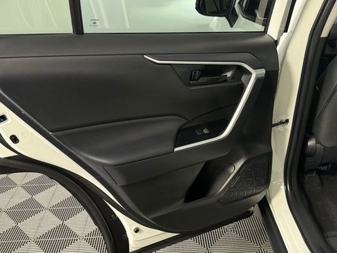 Used 2025 Toyota RAV4 LE image 28