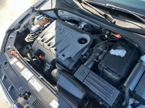 Used 2012 Volkswagen Passat TDI SEL Premium image 25