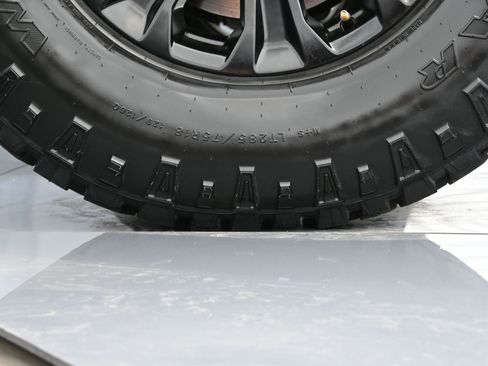 Used 2022 Ford F250 Lariat w/ Tremor Off-Road Package image 44