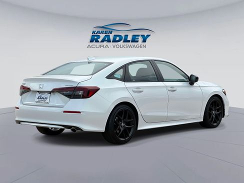 Used 2025 Honda Civic Sport image 2