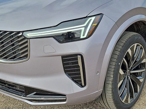 New 2026 Volvo XC90 B6 Plus w/ Protection Package Premier image 9