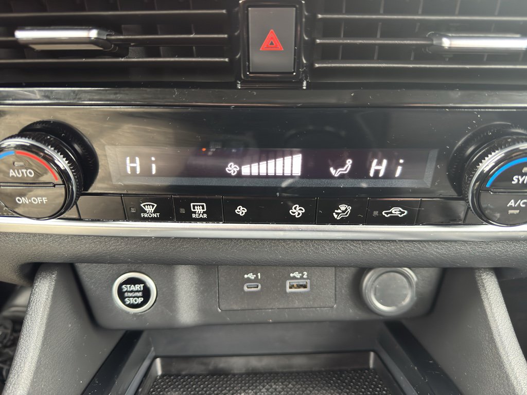 Used 2021 Nissan Rogue SV AWD/4WD image 21