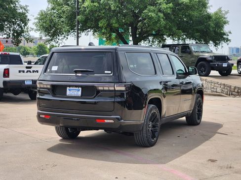 New 2026 Jeep Grand Wagoneer L Limited AWD/4WD image 4