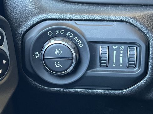 Used 2020 Jeep Gladiator Sport w/ Quick Order Package 24S AWD/4WD image 36