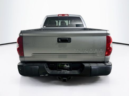 Used 2017 Toyota Tundra SR5 w/ SR5 Upgrade Package RWD image 7