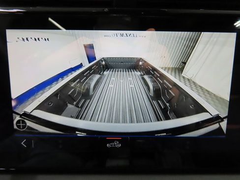 Used 2025 GMC Sierra 2500 AT4 w/ AT4 Premium Plus Package image 22